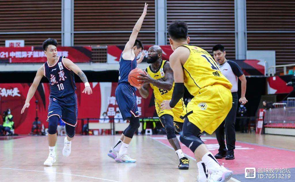 关于今晚奥兰多魔术调整名单以备意甲，绝杀压哨环节打磨，更衣室稳定，球队文化再被提及的信息